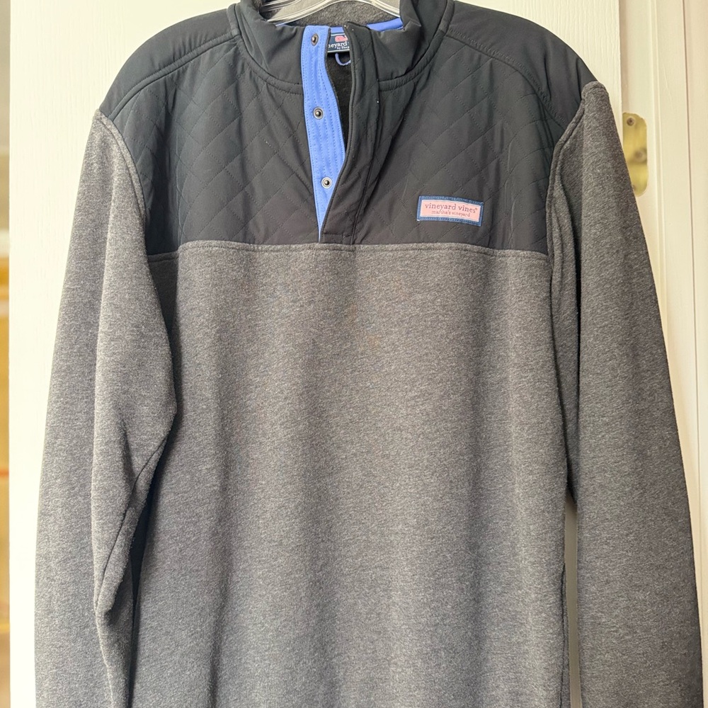 Vineyard Vines Quilted Yoke Pullover in Gray, Black & Blue
